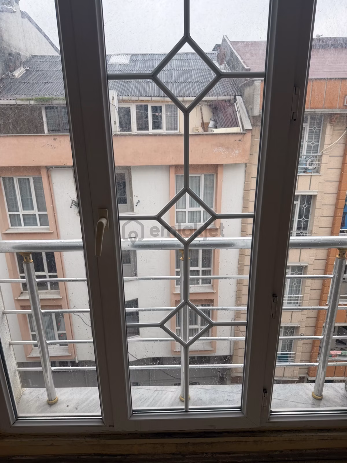 Sahibinden Esenyurt Merkezde Çift Balkonlu Kapalı Mutfaklı - 4