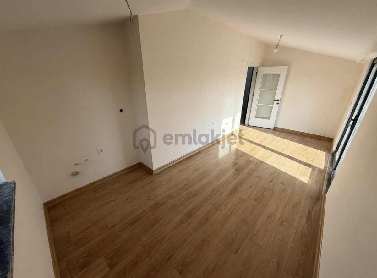 Çift Bloklu Site İçerisinde Kiralık Lüks 4+1 Üst Dubleks - 22