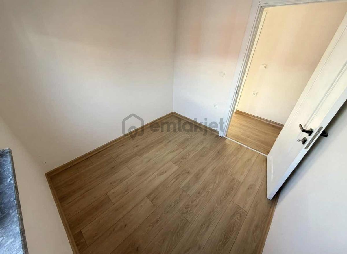 Çift Bloklu Site İçerisinde Kiralık Lüks 4+1 Üst Dubleks - 29