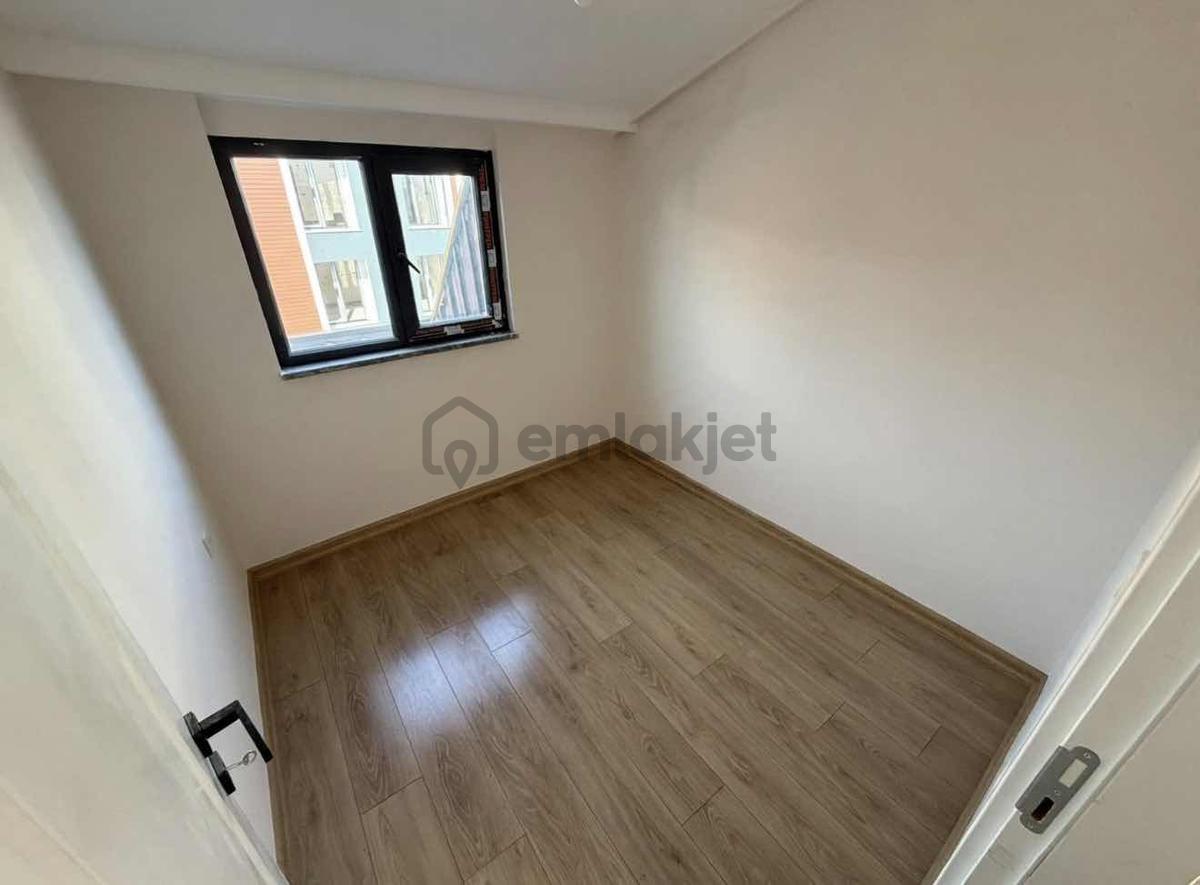 Çift Bloklu Site İçerisinde Kiralık Lüks 4+1 Üst Dubleks - 27