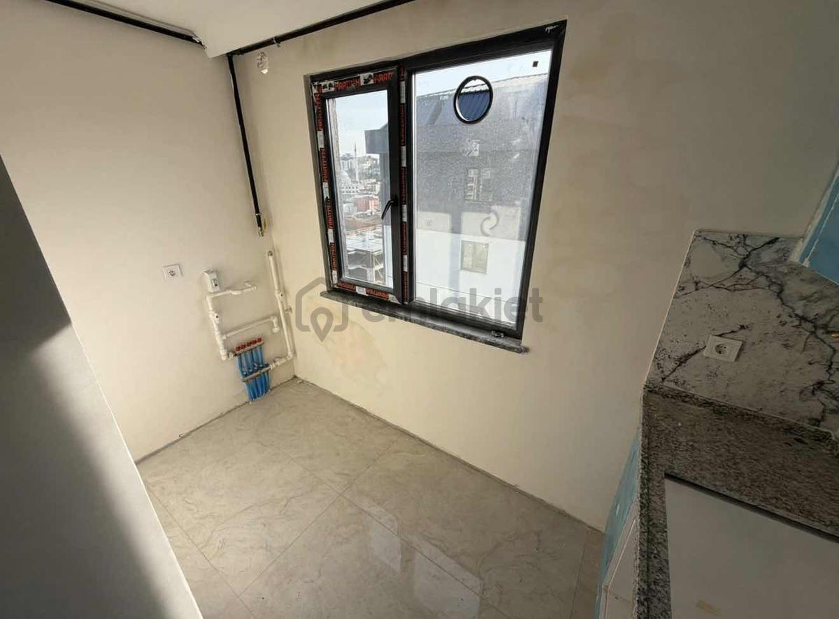 Çift Bloklu Site İçerisinde Kiralık Lüks 4+1 Üst Dubleks - 6