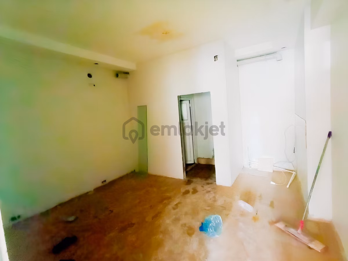 Germenıcıa Dan Geniş Cepheli İş Yeri - 8