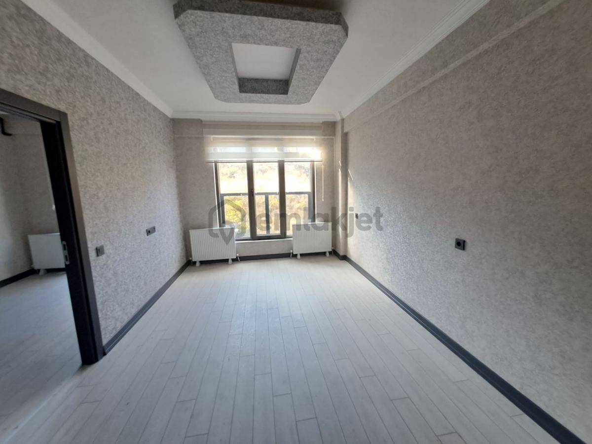 Alaçatı'dan Vadi Manzarali/cam Balkonlu Kiralık Daire - 21
