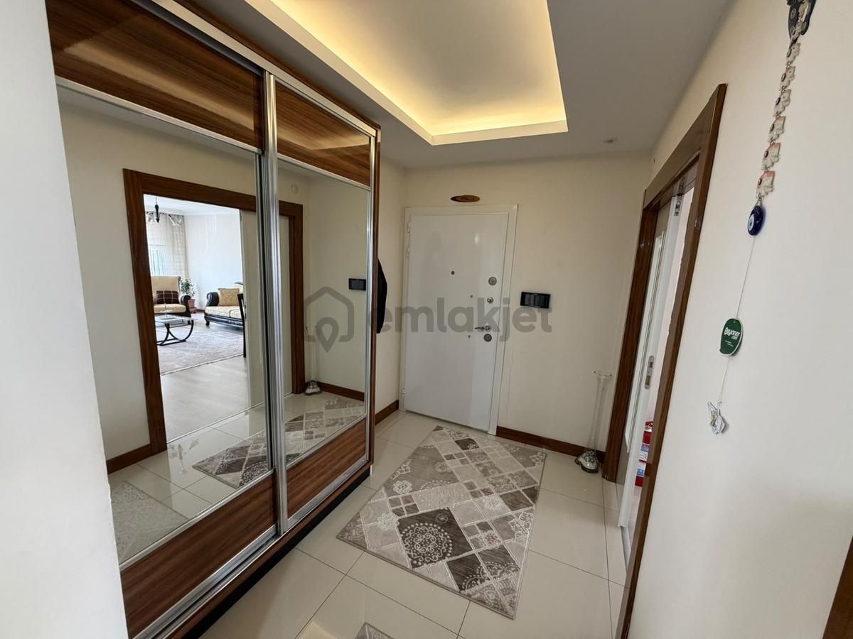 Cengizhan'da Site'de Full+full Teras Balkonlu Çift Asansör Daire - 12