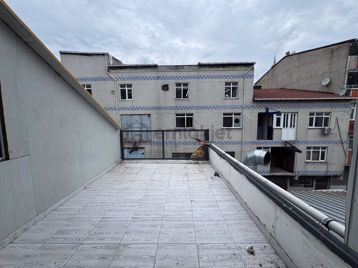Arıkoğullarından Uğur Mumcu Sanayide 300m2 Atölye - 23
