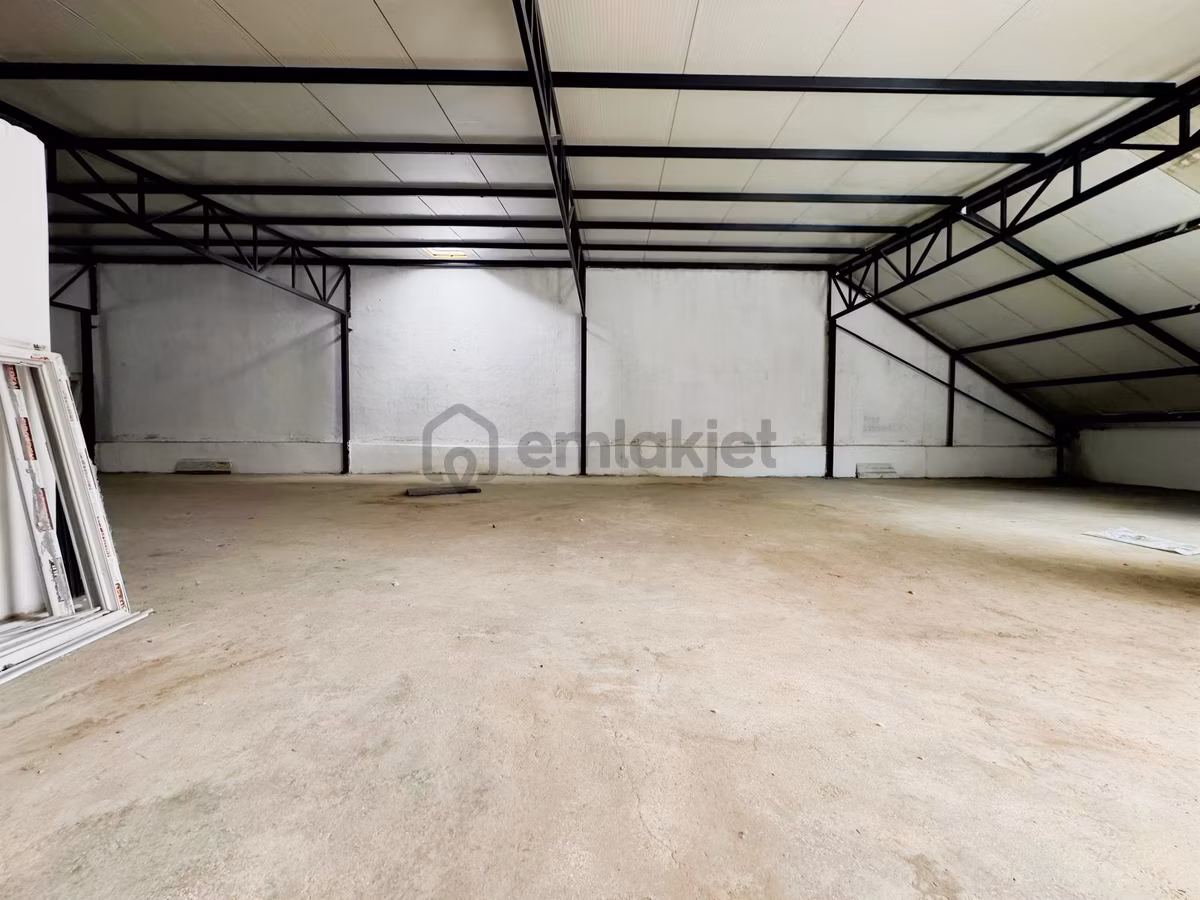 Arıkoğullarından Uğur Mumcu Sanayide 300m2 Atölye