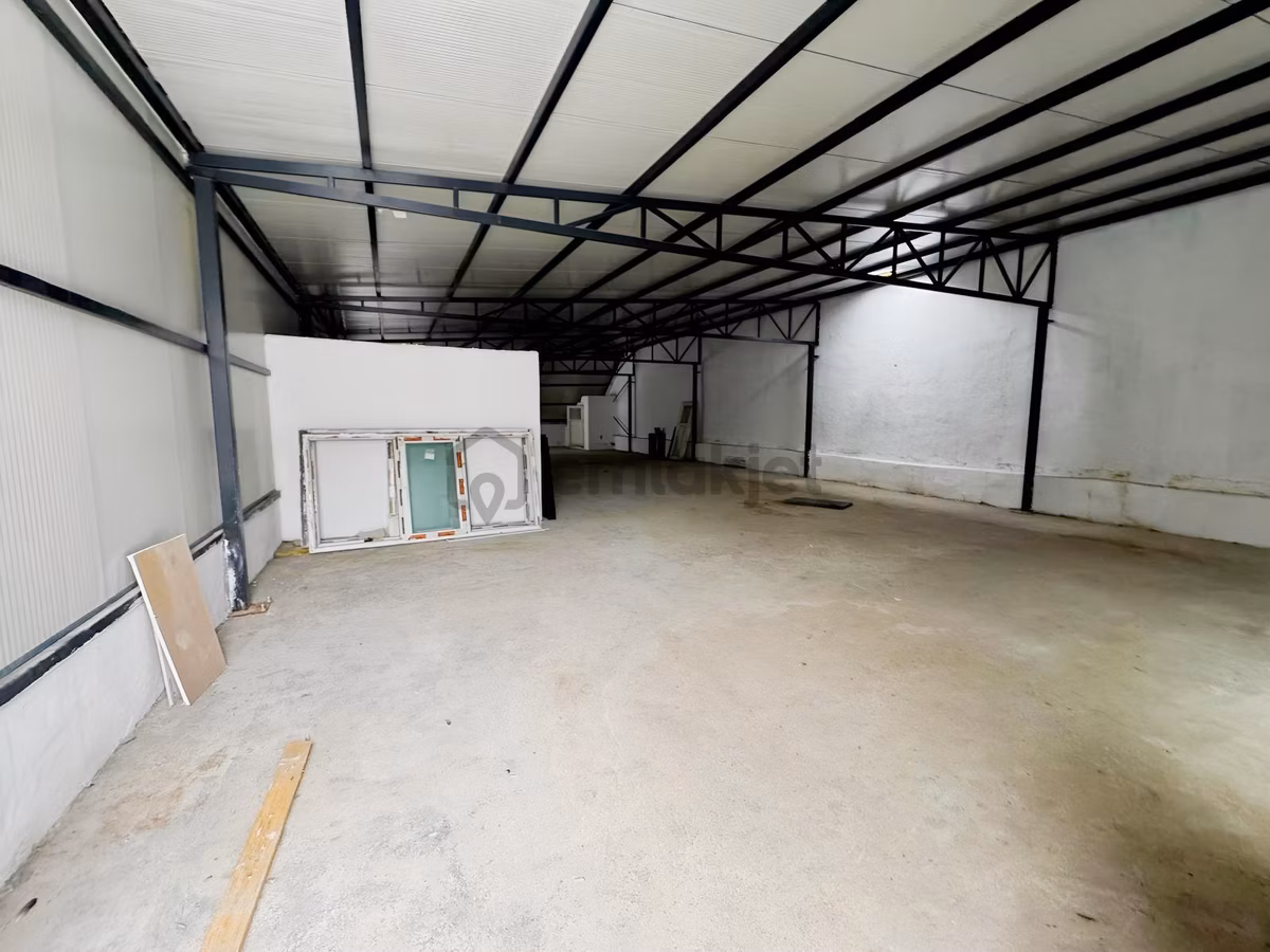 Arıkoğullarından Uğur Mumcu Sanayide 300m2 Atölye - 14
