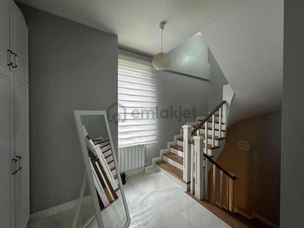 Cb Mark'tan 5+1 Satılık Site İçi Özel Tasarım Triplex Villa - 4