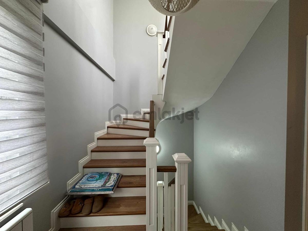 Cb Mark'tan 5+1 Satılık Site İçi Özel Tasarım Triplex Villa - 22