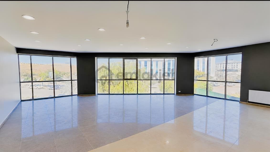 Forum Ankara Yanı Prestijli Konumda Kiralık Dükkan - 5