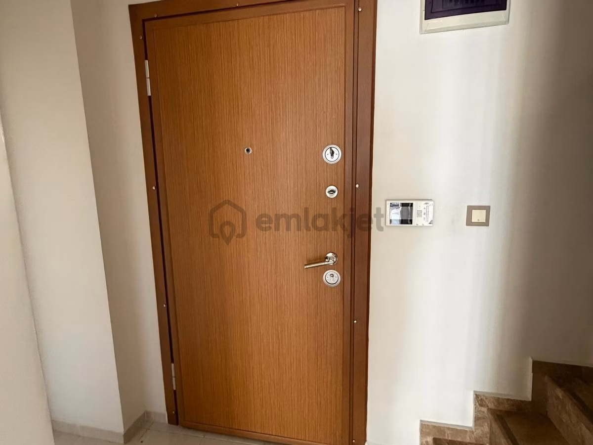 Merkezefendi Mahallesinde Asansörlü Kiralık Daire - 13