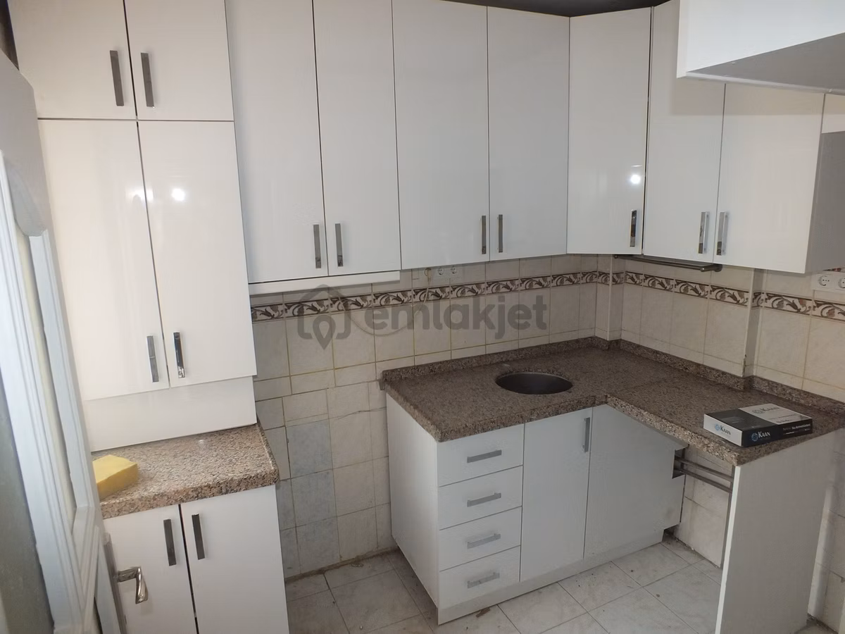 Marmaraya Ve E5 E Yakın Kiralık Site İçi Arakat Klimalı Daire - 10