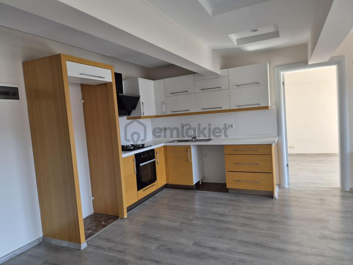 Kuşadası Merkezi Konumda Satılık Asansörlü 2+1 Daire - 14