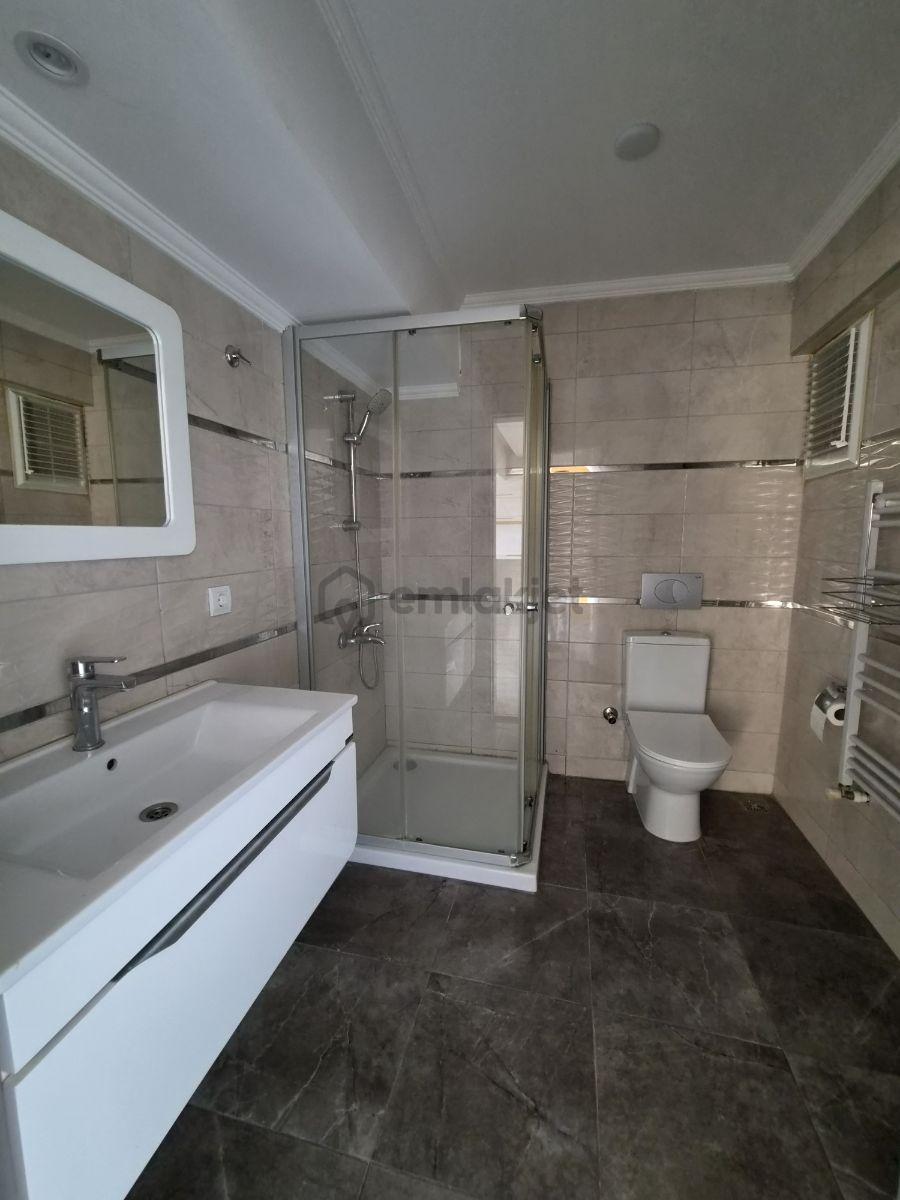 Kuşadası Merkezi Konumda Satılık Asansörlü 2+1 Daire - 8