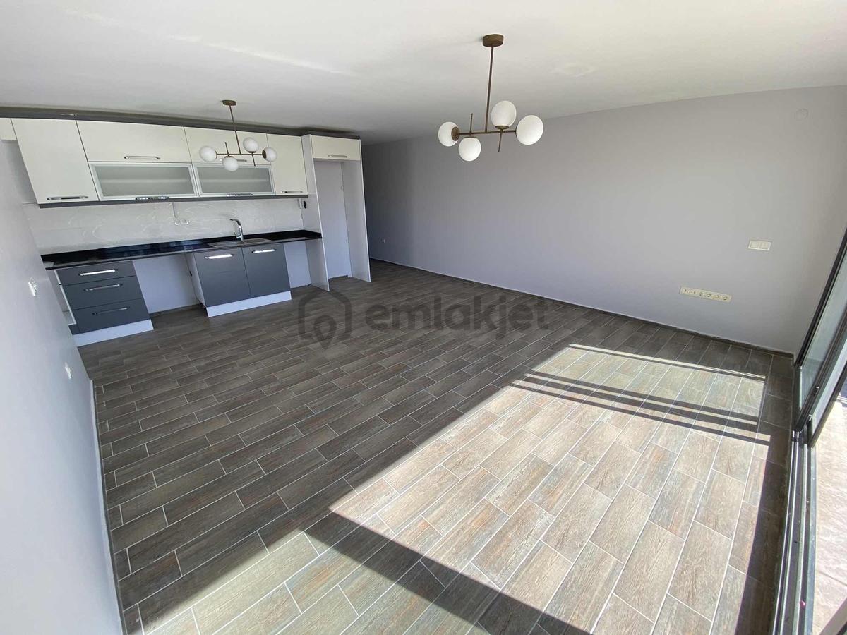 Çeşme Kiralık Geniş Bahçeli 1+1 Eşyasız - 2