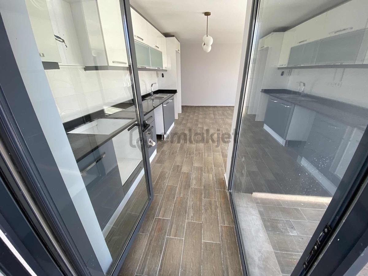 Çeşme Kiralık Geniş Bahçeli 1+1 Eşyasız - 6
