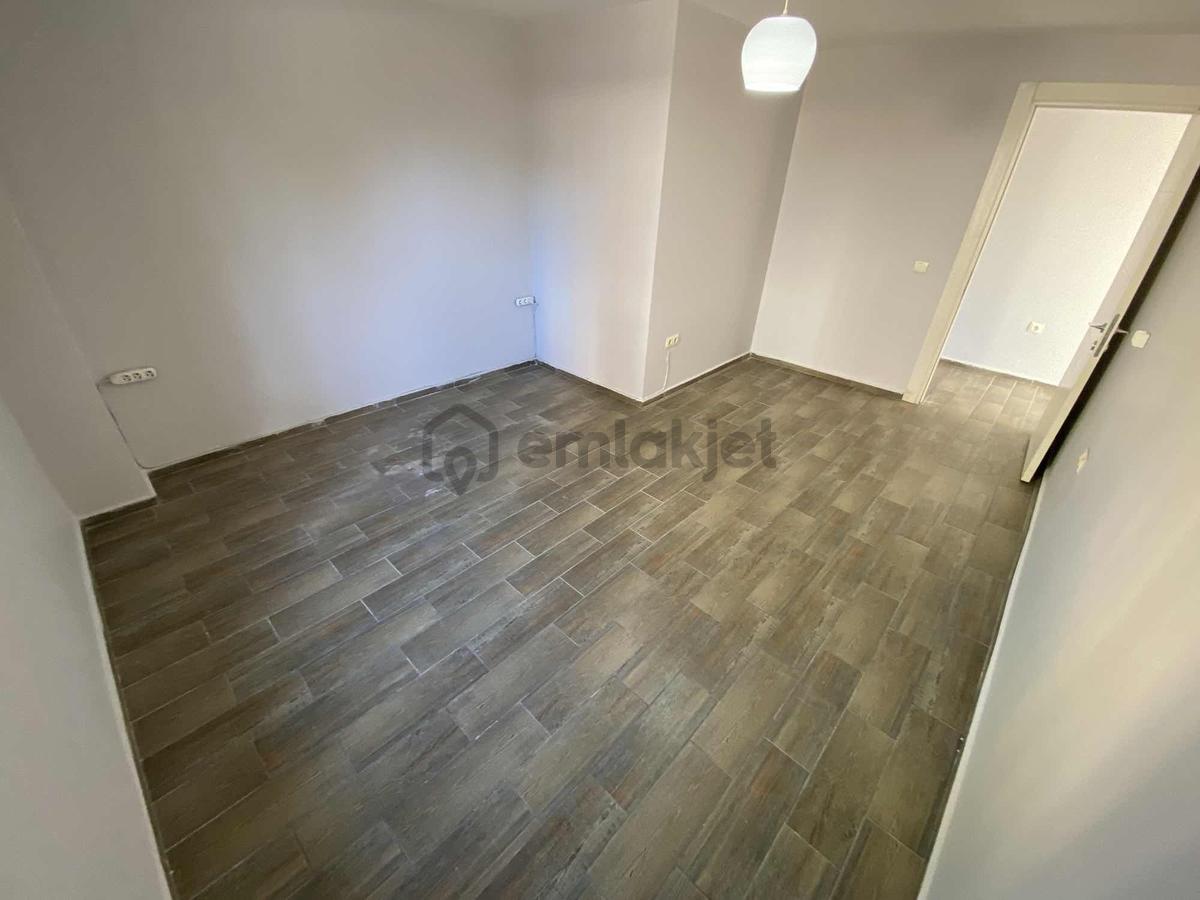 Çeşme Kiralık Geniş Bahçeli 1+1 Eşyasız - 12