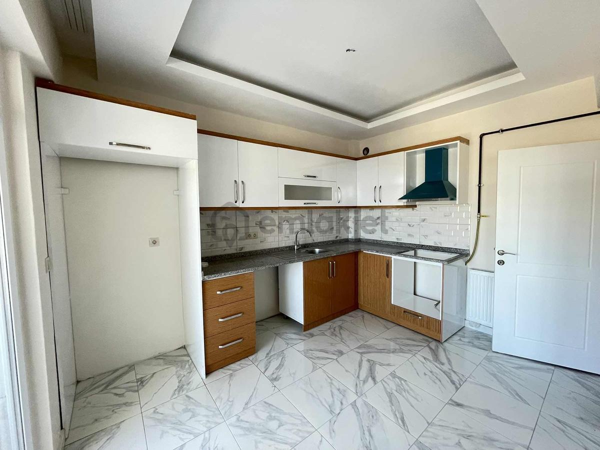 Mehmet Timuçin Caddesi/3+1/çift Banyo/tertemiz/kiralık Daire