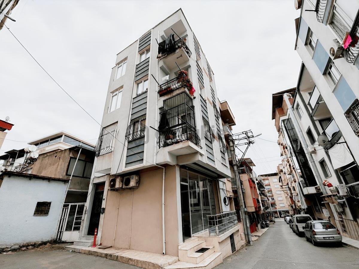 Bozyaka'da Merkezi Konumda 2+1 Satılık Daire