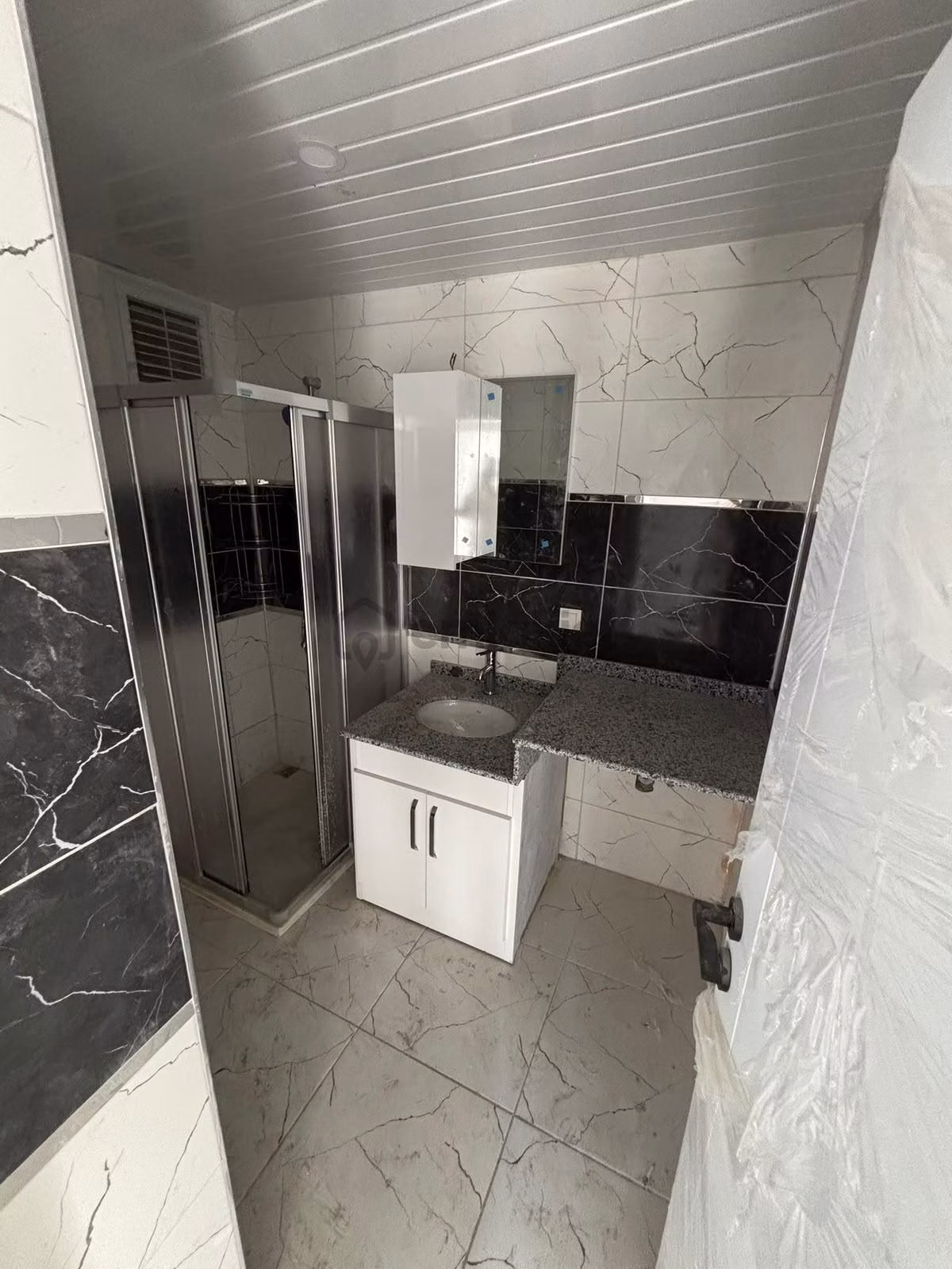 Usta Gayrimenkul'den Satılık 2+1 Ebevyn Banyolu Sıfır Daire - 16