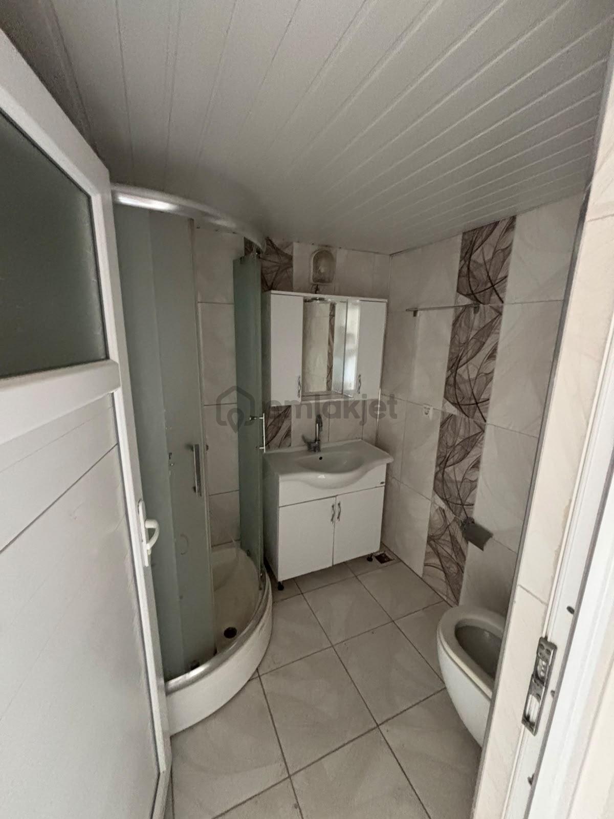 Usta Gayrimenkul'den Kiralık 2+1 Doğalgazlı Daire - 24