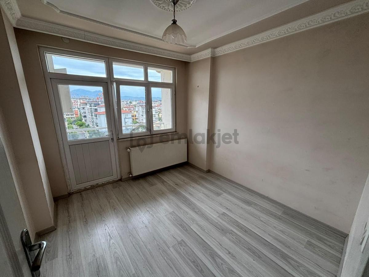 Usta Gayrimenkul'den Kiralık 2+1 Doğalgazlı Daire - 10
