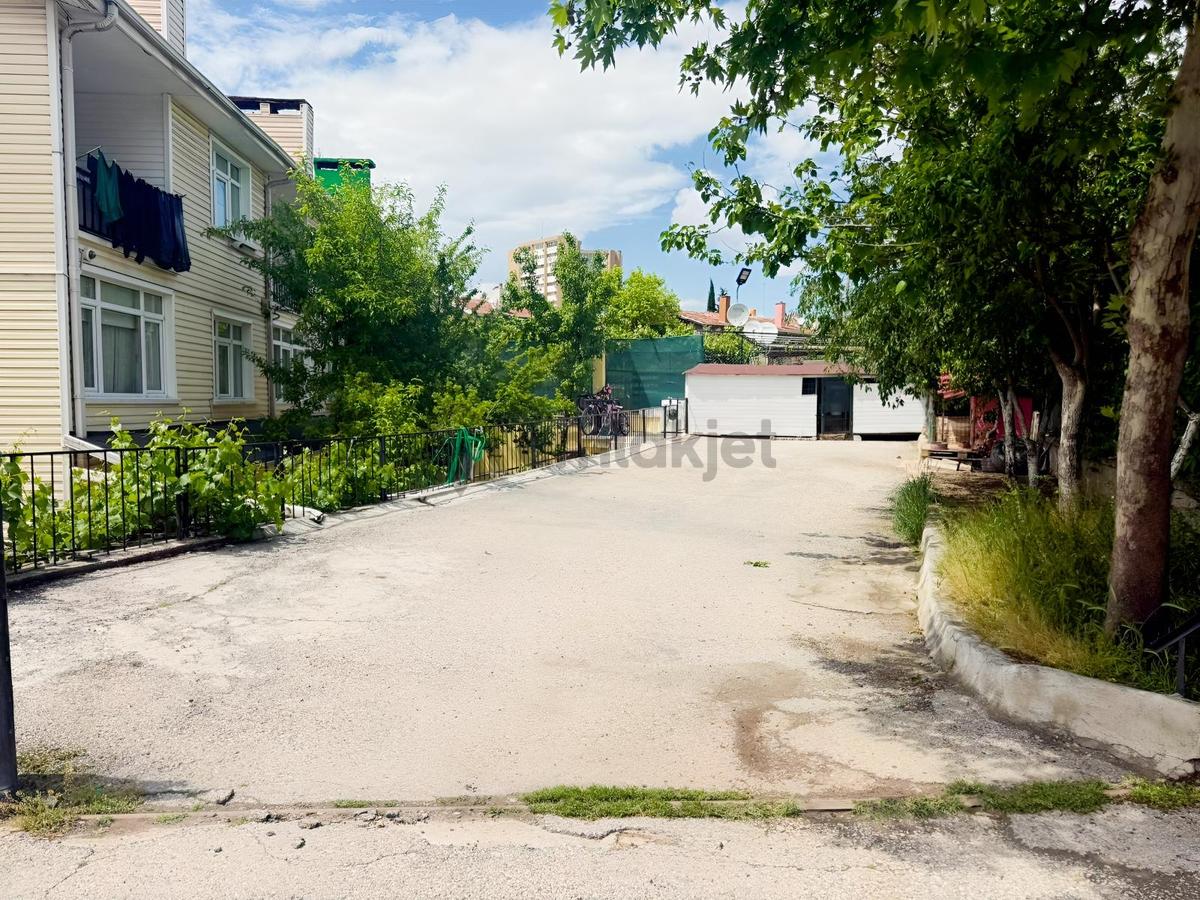 3 Katlı Müstakil Ev -katlar 85 M2 , Toplam 255 M2 + 100 M2 Bahçe - 5