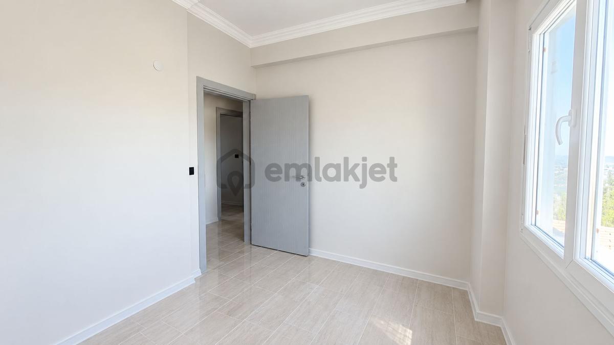 Kuşadası Şehir Merkezinde Deniz Manzaralı 2+1 Daire - 16
