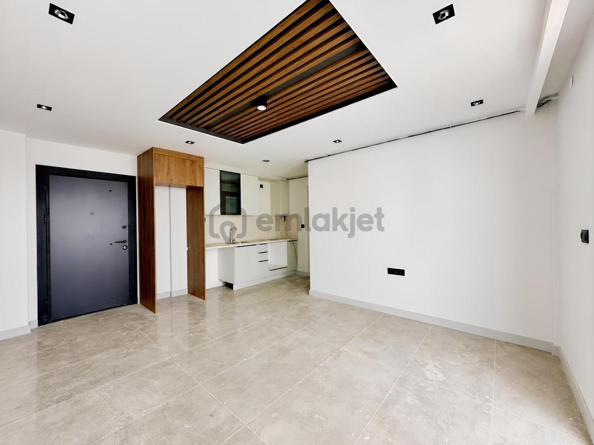 Paşaalanı Mahallesi Ana Cadde Üzerinde Lüks 1+1 Satılık Daire - 3