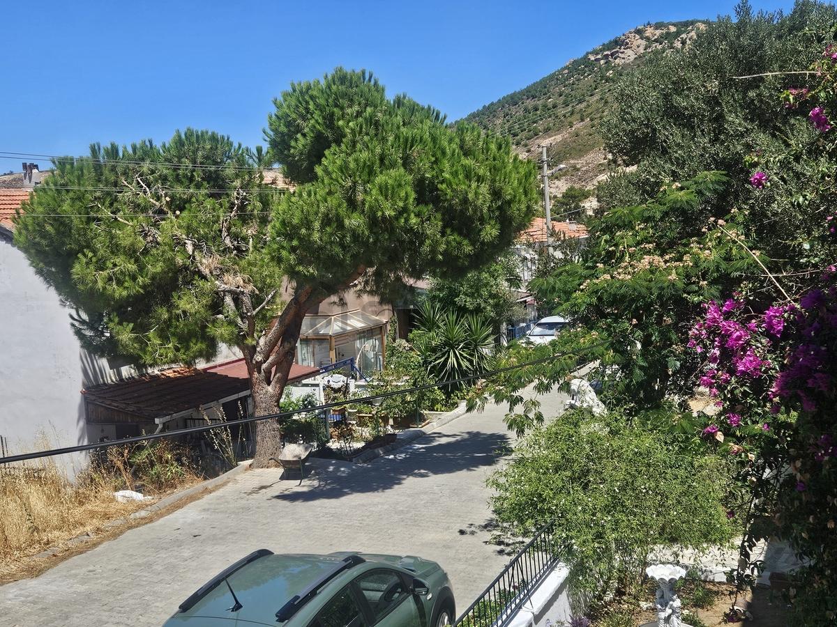 Eski Foça'da Eşyalı 4+1 Kiralık Villa - 16