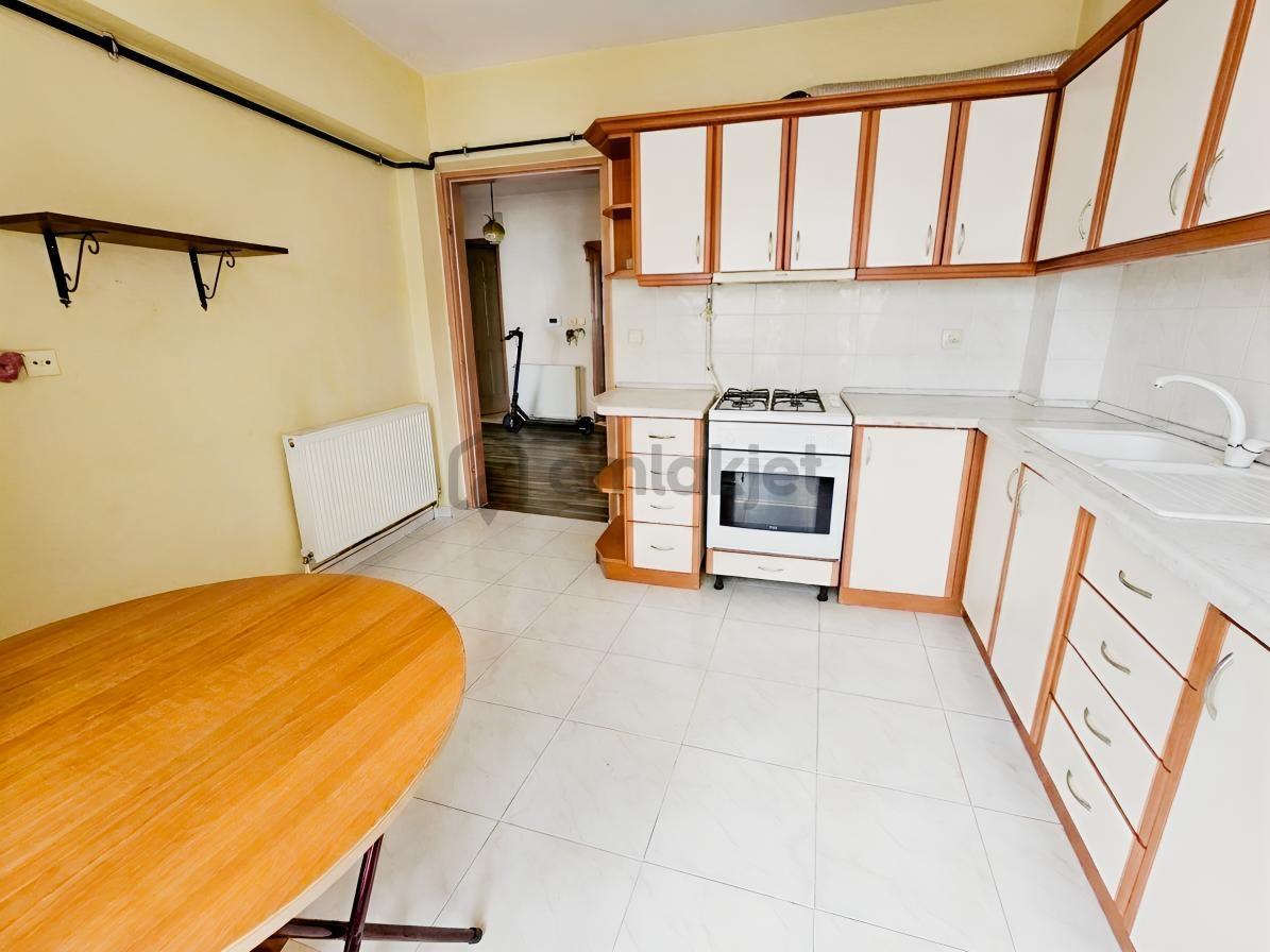 Girne Bulvarı Üzerinde Asansörlü Ve Otoparklı 3+1 Kiralık Daire - 11