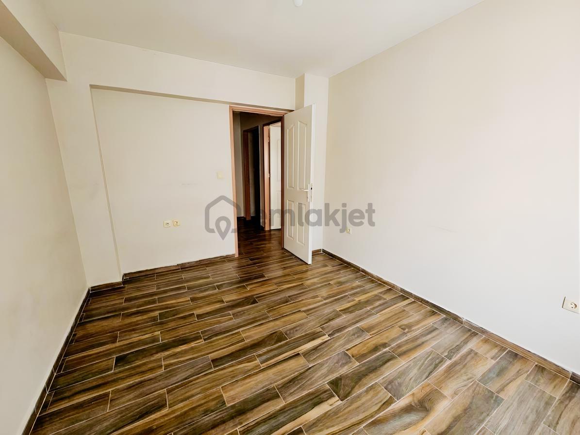 Girne Bulvarı Üzerinde Asansörlü Ve Otoparklı 3+1 Kiralık Daire - 17