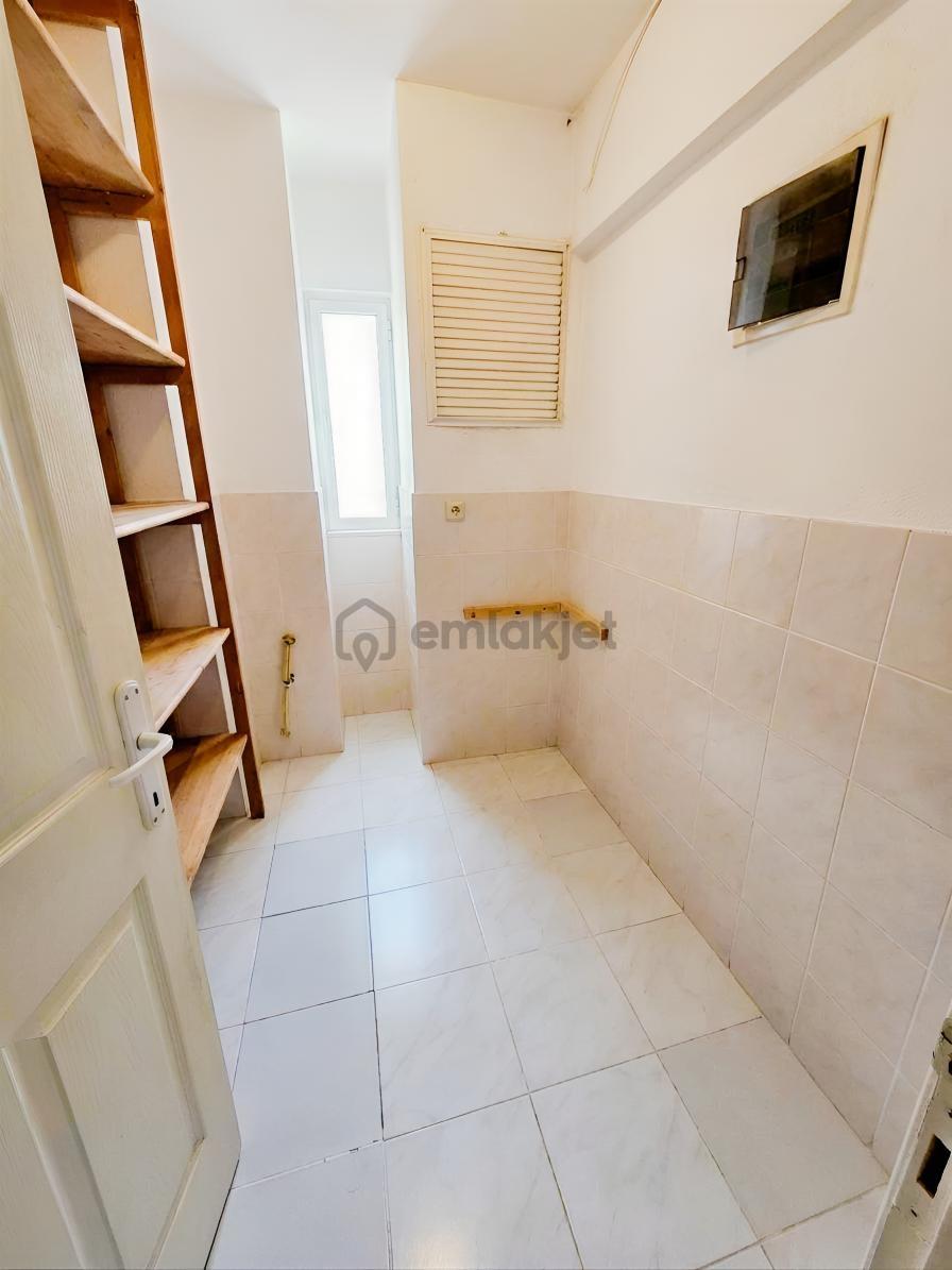 Girne Bulvarı Üzerinde Asansörlü Ve Otoparklı 3+1 Kiralık Daire - 30