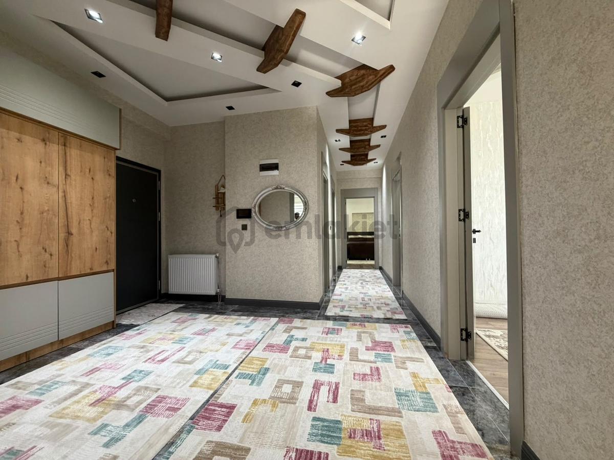 Atakentte Satılık 3+1 Daire | 175 M² Brüt 155 M² Net - 2