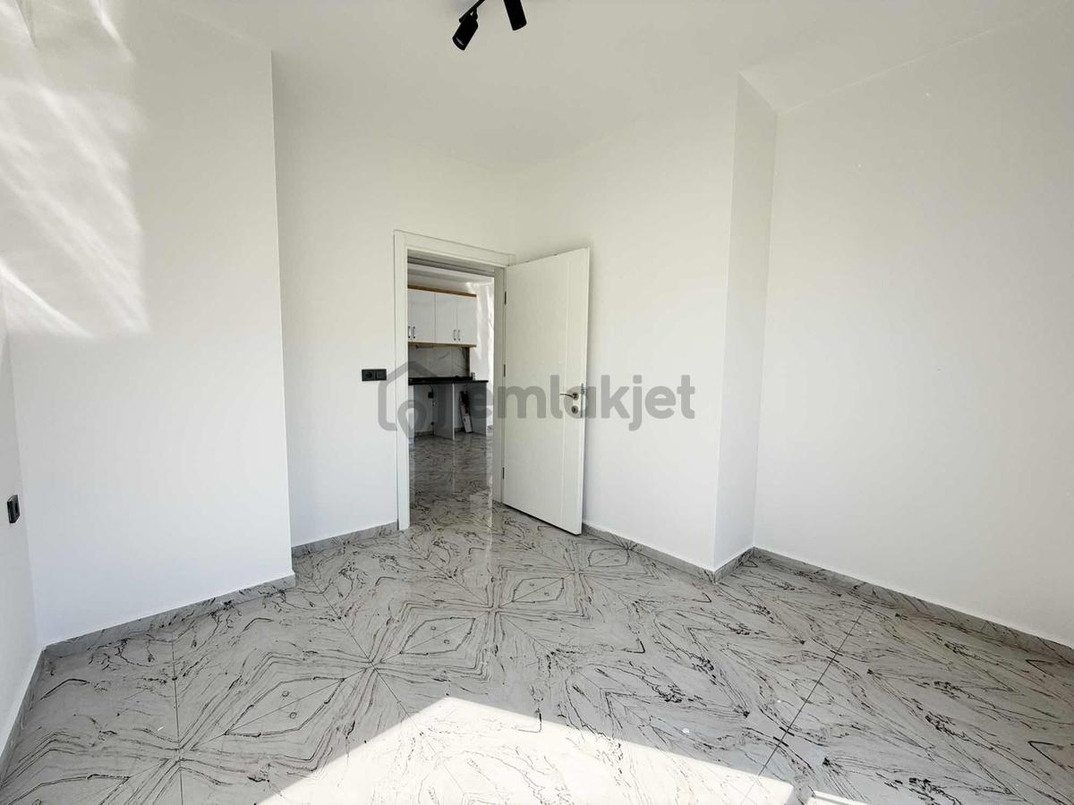 Asansörlü Yeni Bina Da Ara Kat Eşyasız Daire - 8