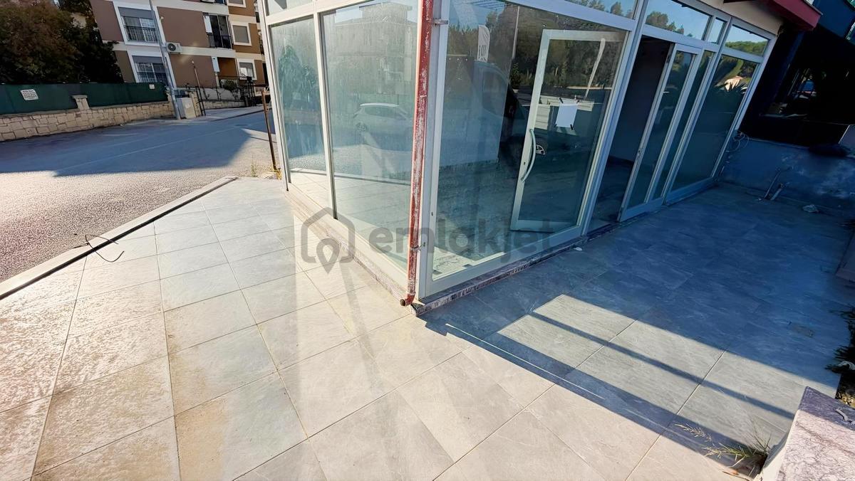 Seferihisar'da Cadde Üzerinde Kiralık Dükkan - 8