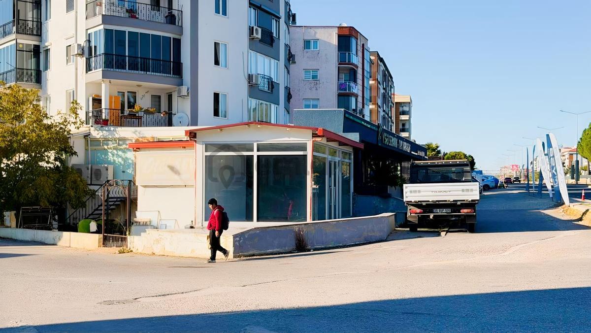 Seferihisar'da Cadde Üzerinde Kiralık Dükkan - 4