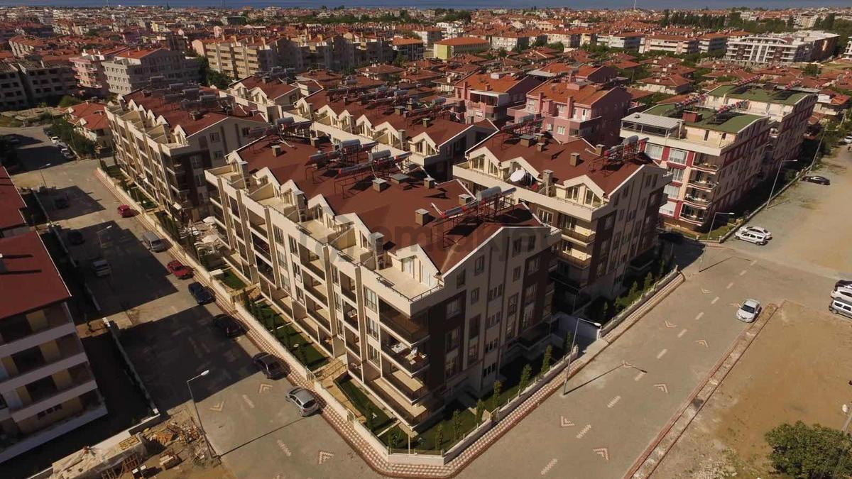 Sv'den Altınkum'un En Nezih Sitesinde,en Geniş 1+1 Sizi Bekliyor