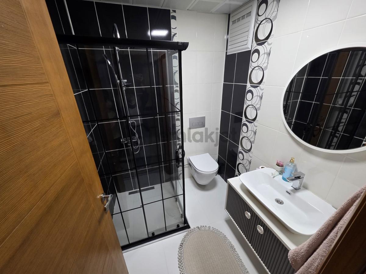 Muhittin'de 3+1 140m² Ön Cephe Arakat İskanlı Satılık Daire!!! - 9