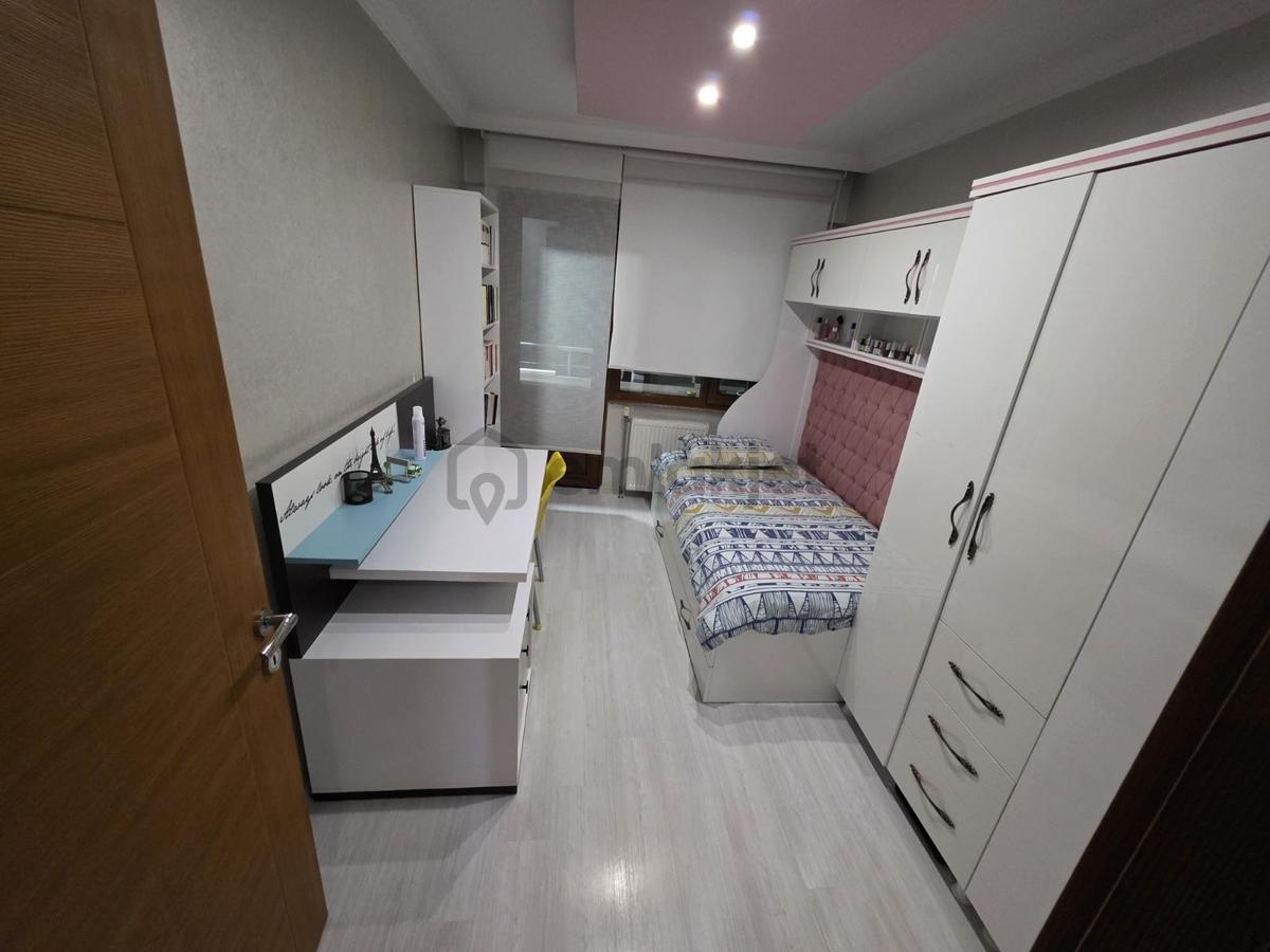 Muhittin'de 3+1 140m² Ön Cephe Arakat İskanlı Satılık Daire!!! - 6