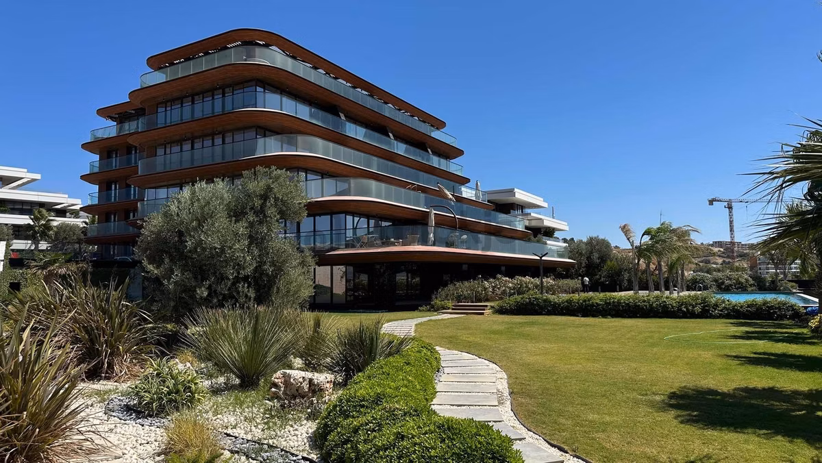 Denize Sıfır Rising Rosaranda 2+1 Teraslı Residance Denize 5 Adı