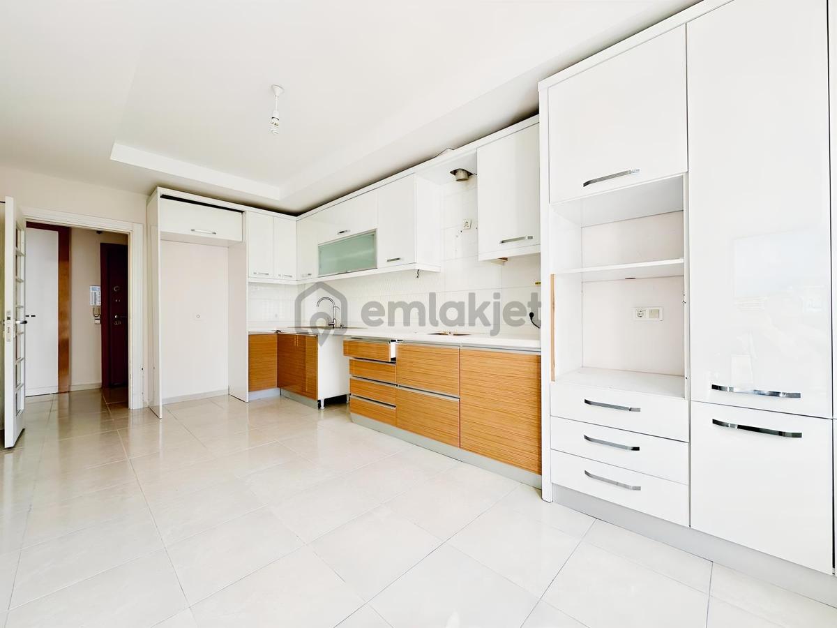 Havuzlu Site İçerisinde Doğalgazlı 3+1 155m2 Kiralık Daire - 8
