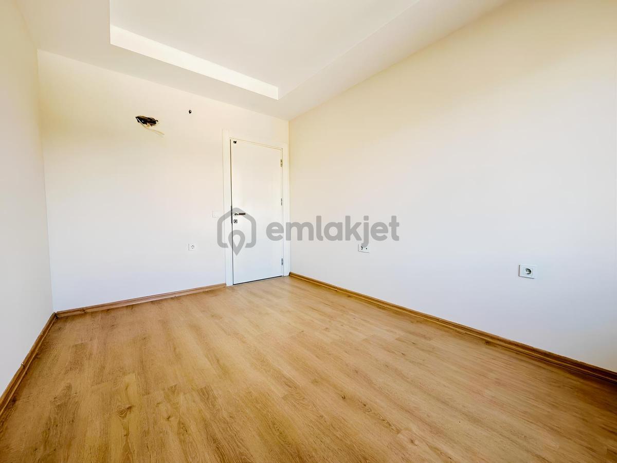 Havuzlu Site İçerisinde Doğalgazlı 3+1 155m2 Kiralık Daire - 17