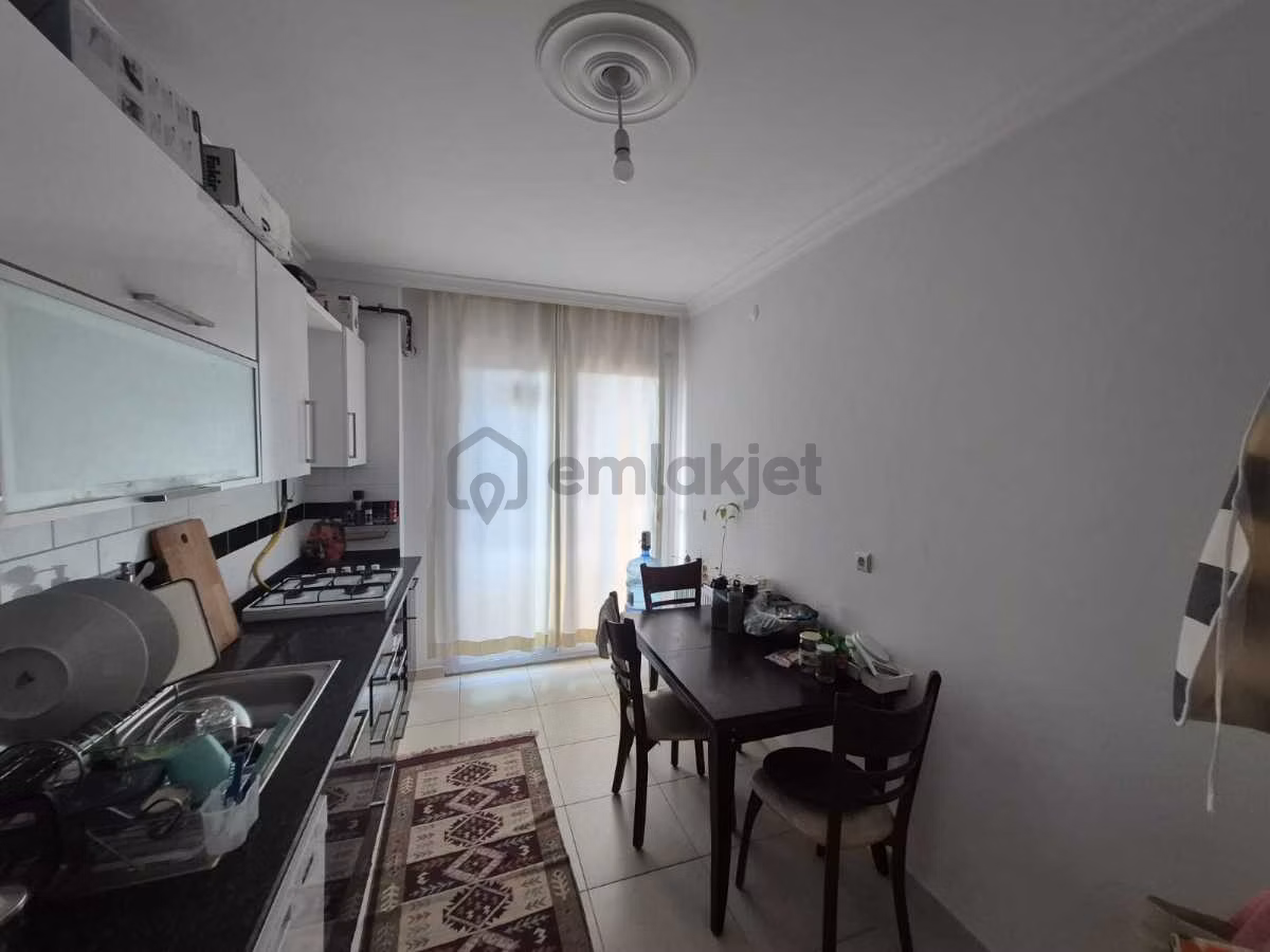 Karşıyaka Şemikler, Genç Binada Eşyali Kıralık 2+1 Daire - 16