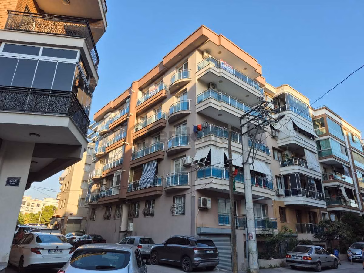 Karşıyaka Şemikler, Genç Binada Eşyali Kıralık 2+1 Daire - 19
