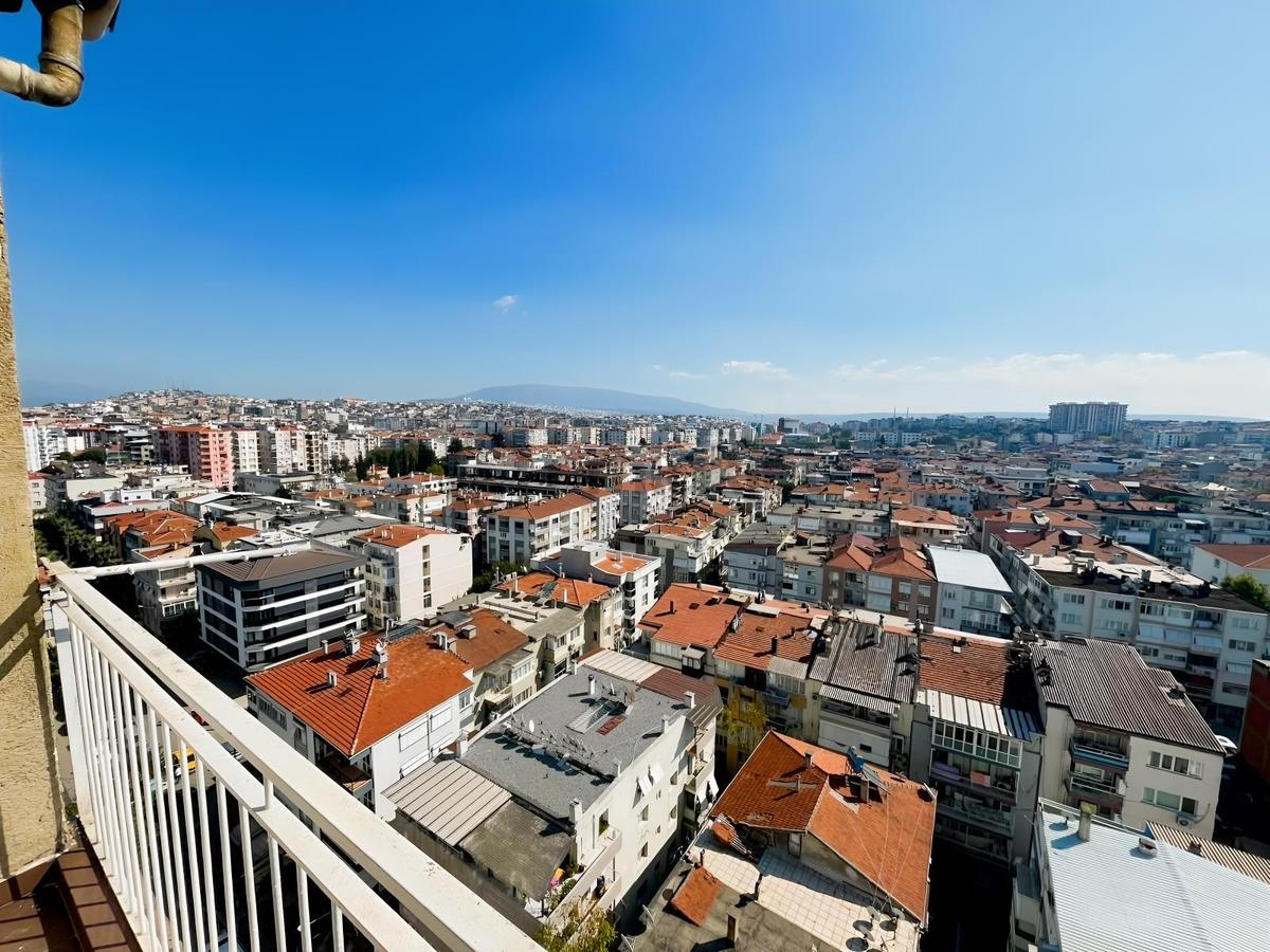 Karabağlar Bahçelievler'de Deniz Manzaralı Satılık 3+1 Daire - 13