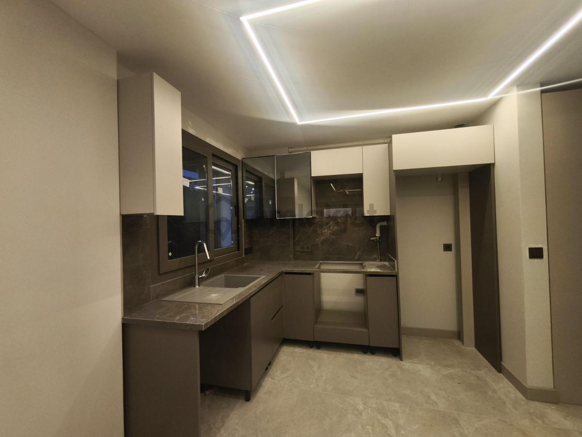 Kuşadası'nda Satılık 1+1 Daire(müstakil Kullanım-denize 200 M.) - 7