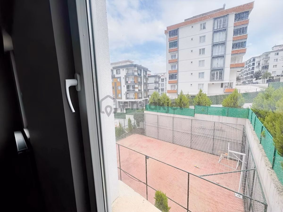 Körfez Havuzlu Sitede 2+1 - 23