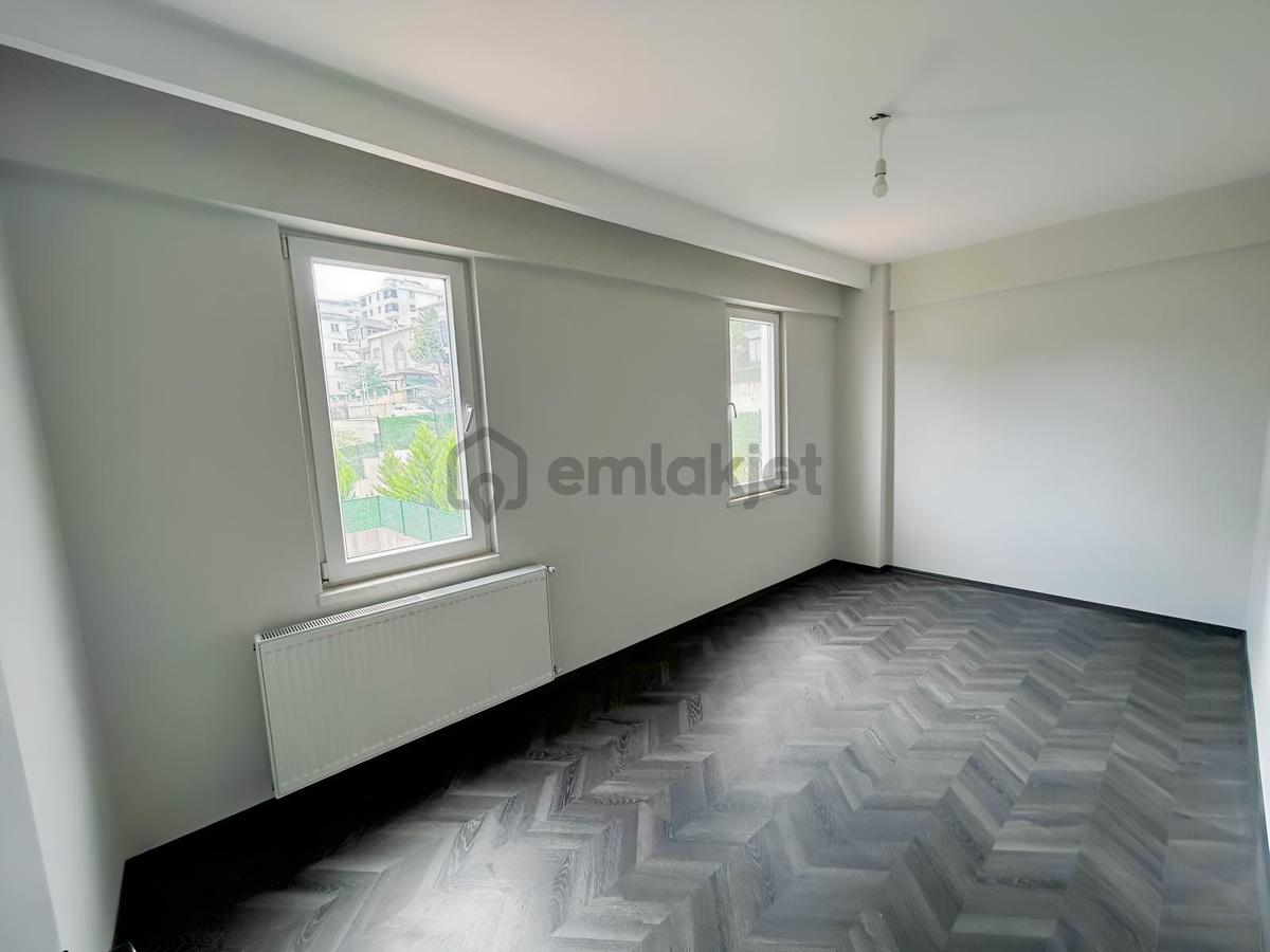 Körfez Havuzlu Sitede 2+1 - 10