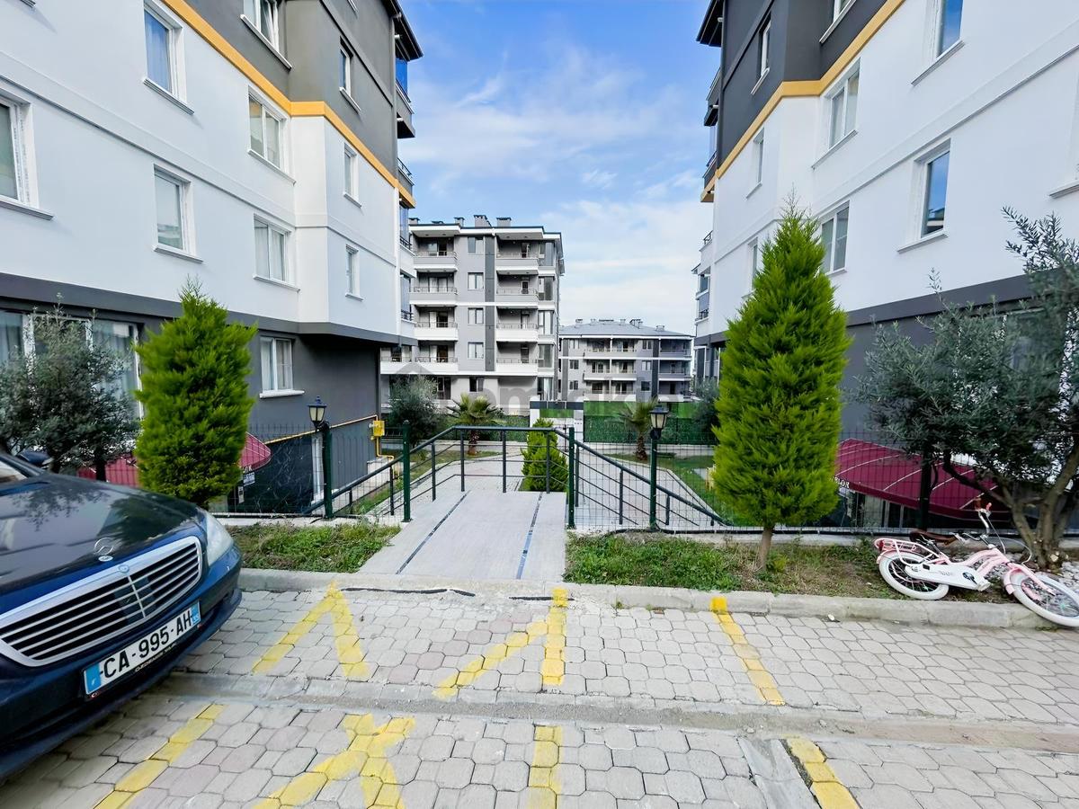 Körfez Havuzlu Sitede 2+1 - 17